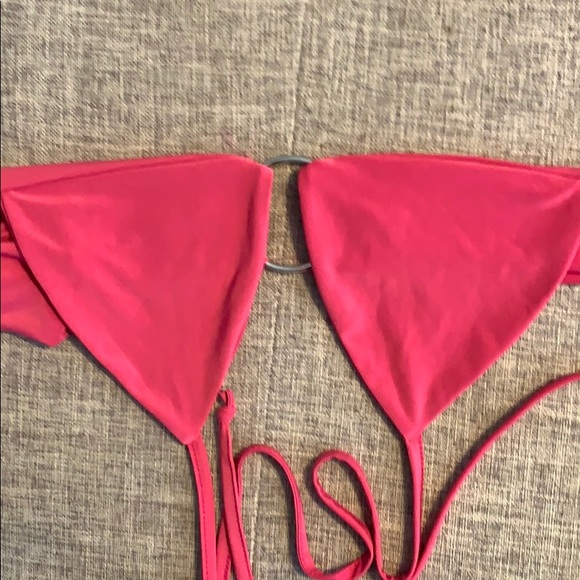 bright pink top - Picture 3 of 4